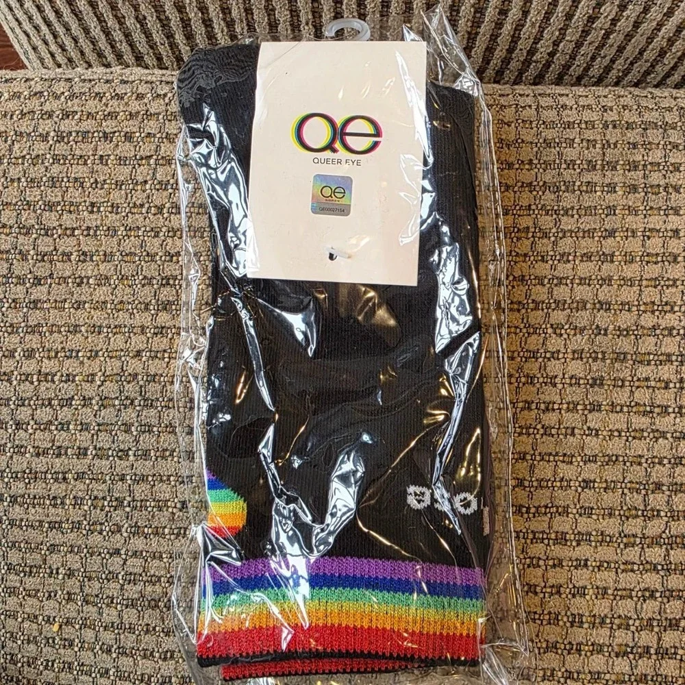 Queer Eye Socks CHOOSE KINDNESS Black Rainbow Pride LGBT Unisex OS‎ NWT